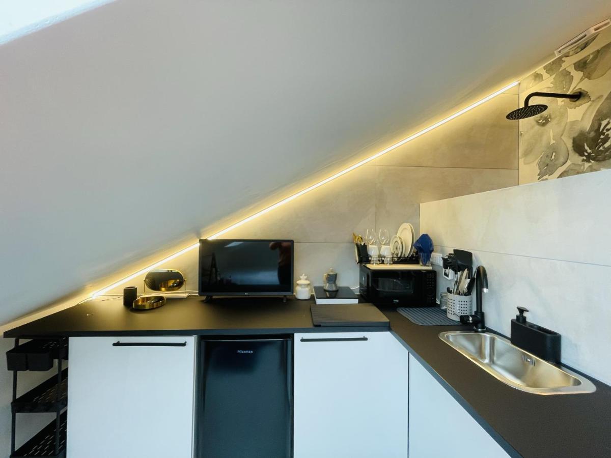 Ferienwohnung Lovely Mini Attic Rapallo Exterior foto
